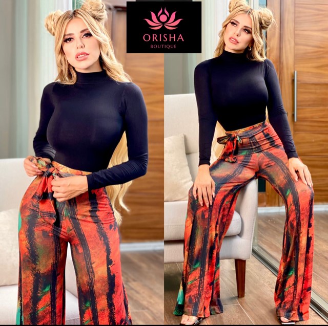Set de 2 piezas pantalon a la cintura negro con rojo y blusa cuello alto negra